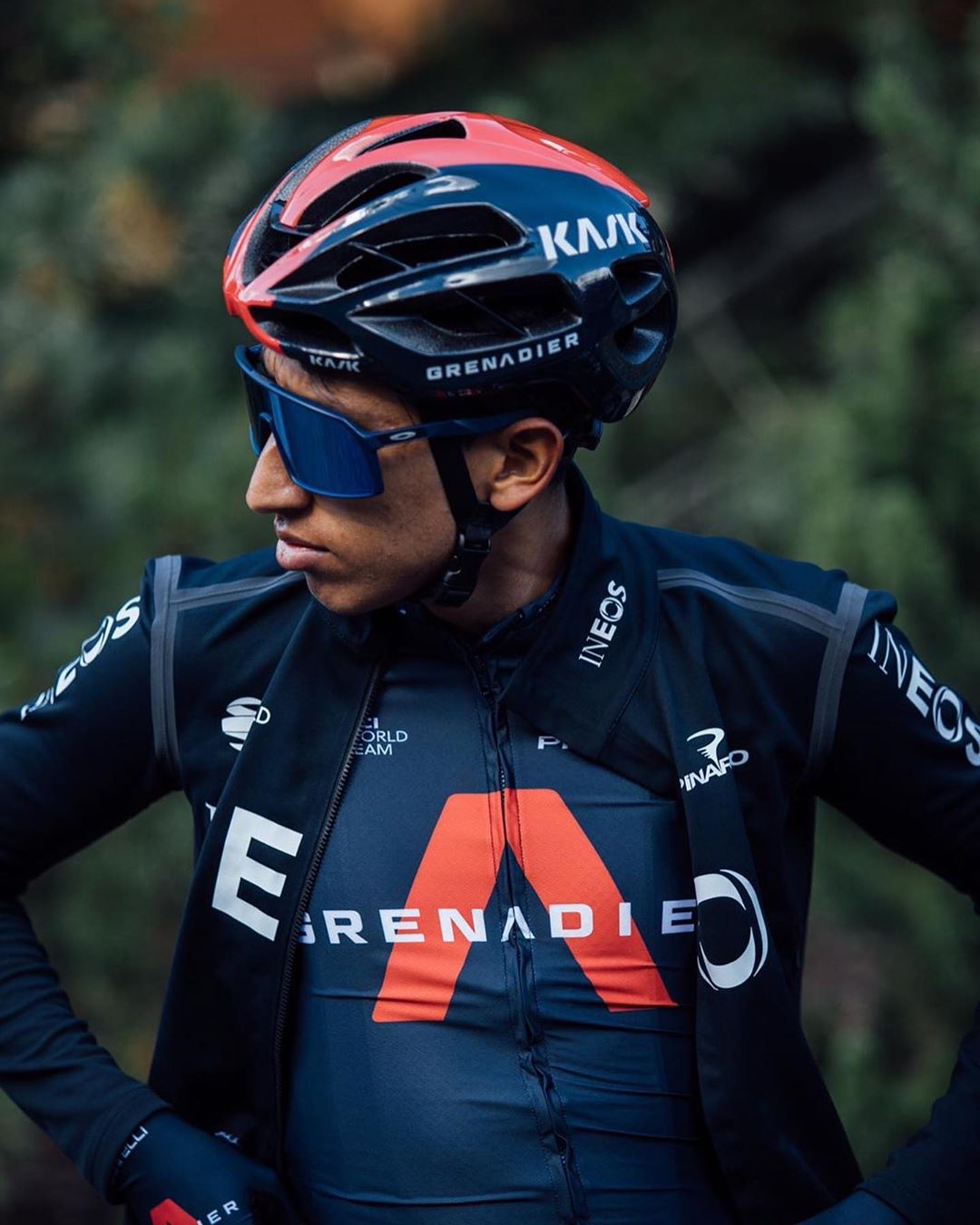 Egan Bernal ukázal v Pyrenejích sílu. Ovšem v klíčových fázích dalších etap si zřejmě bude muset poradit sám. Foto: instagram