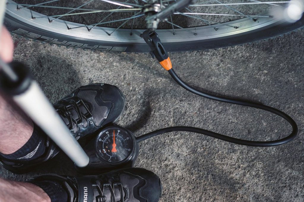 Track pump