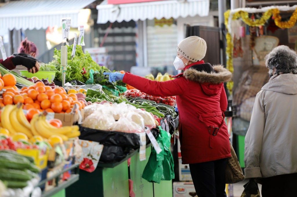 Farmers market shopping