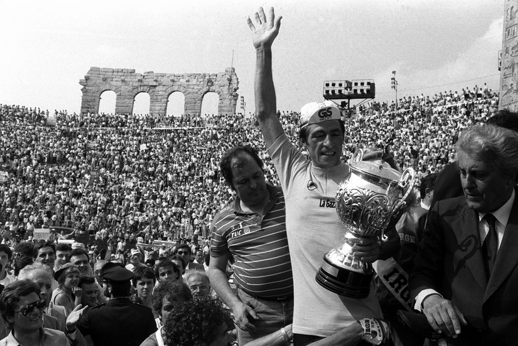Francesco Moser celebrating his 1984 Giro win in the Verona Arena.