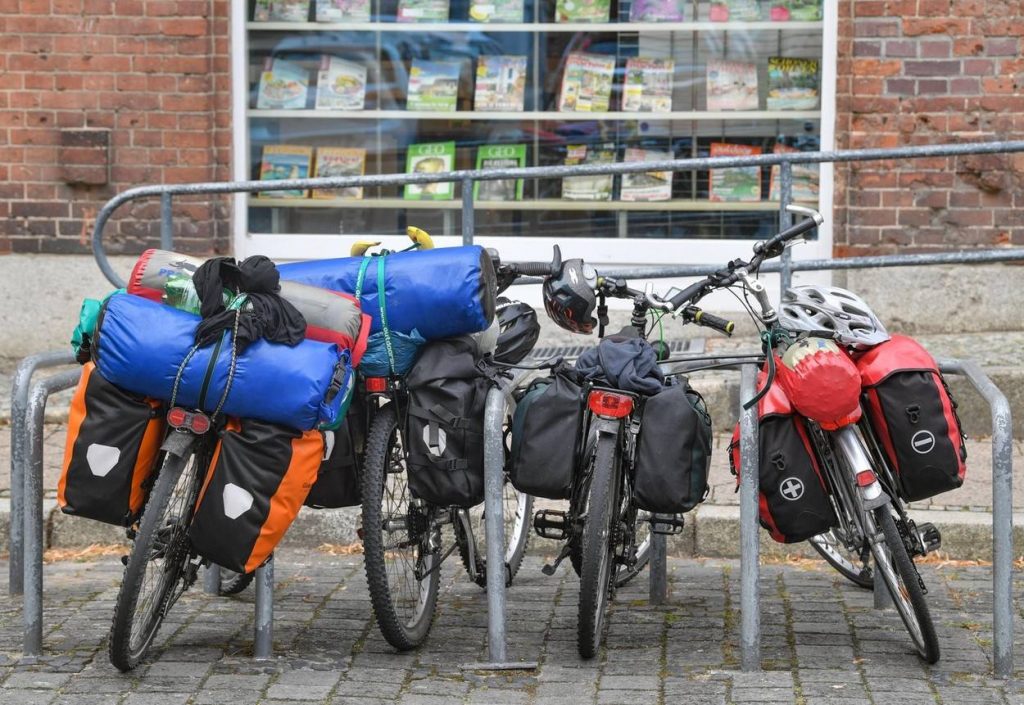 Bikepacking panniers