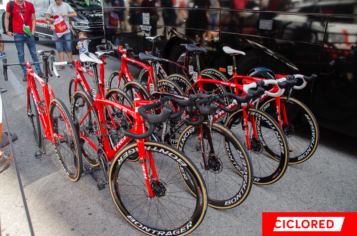 ¿Cuanto material gasta un equipo ciclista profesional? We Love