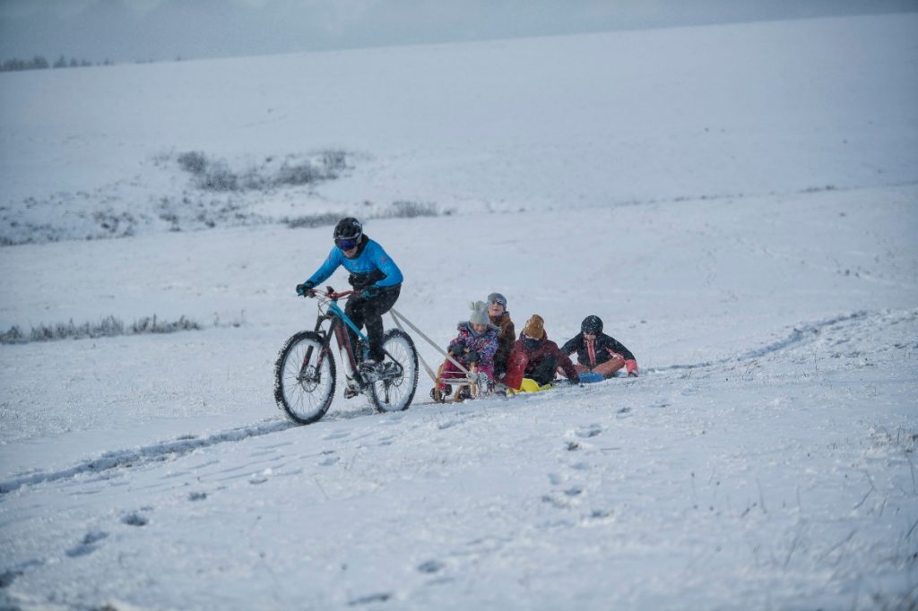 Winter cycling with children